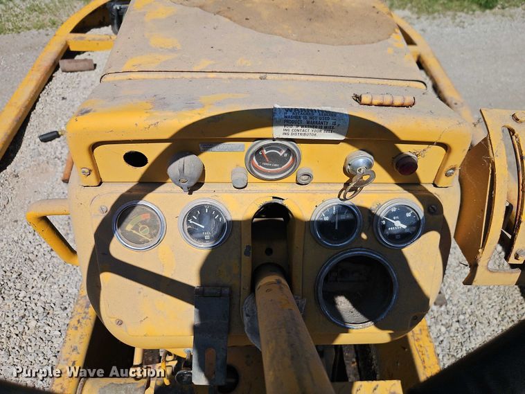 image for item EB8033 Ferguson 555-7109 pneumatic roller