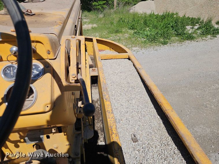 image for item EB8033 Ferguson 555-7109 pneumatic roller