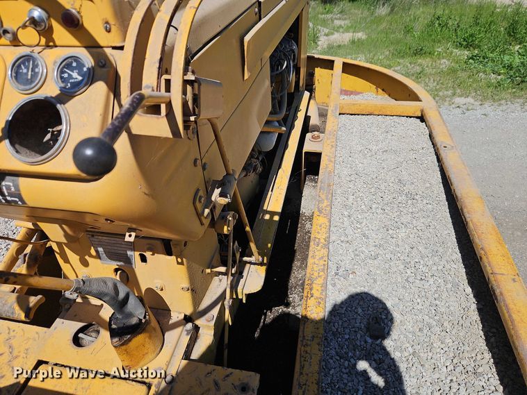 image for item EB8033 Ferguson 555-7109 pneumatic roller