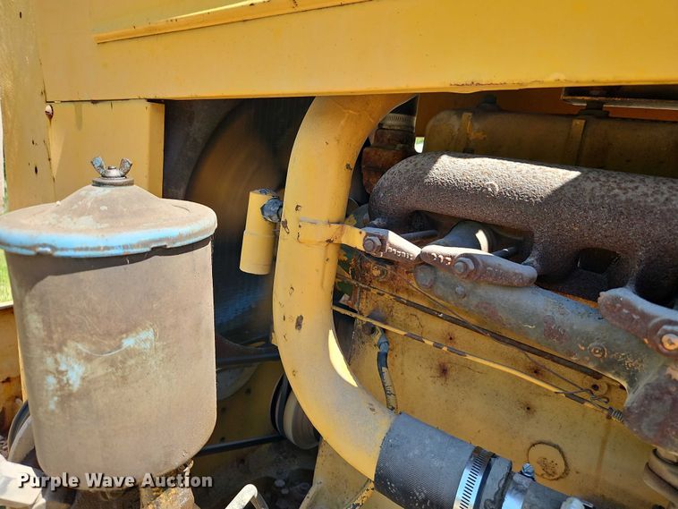 image for item EB8033 Ferguson 555-7109 pneumatic roller