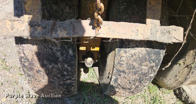 image for item EB8033 Ferguson 555-7109 pneumatic roller