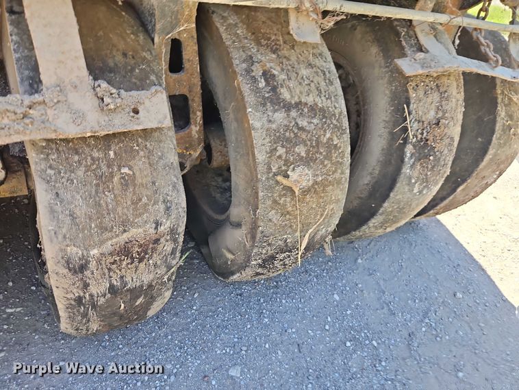 image for item EB8033 Ferguson 555-7109 pneumatic roller