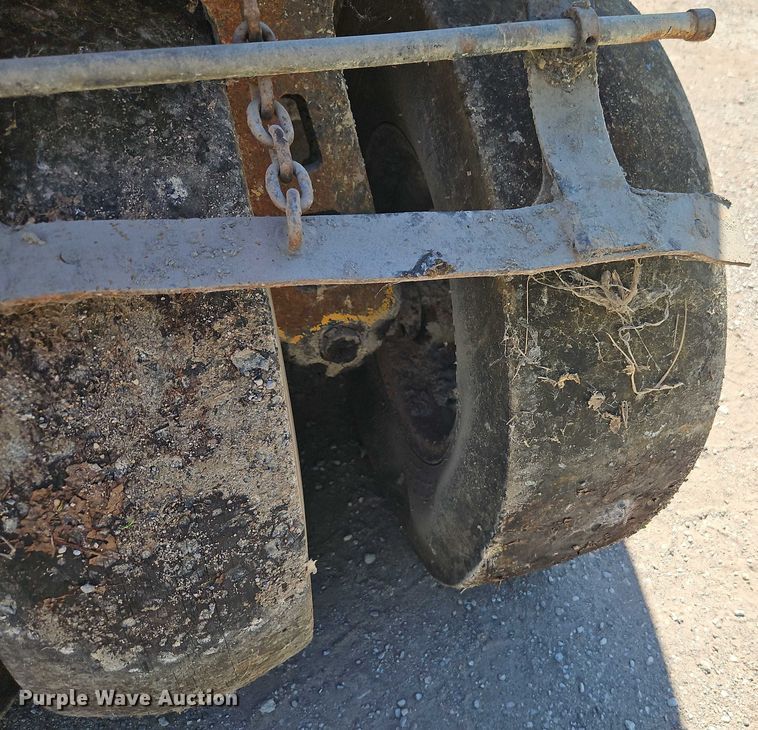 image for item EB8033 Ferguson 555-7109 pneumatic roller