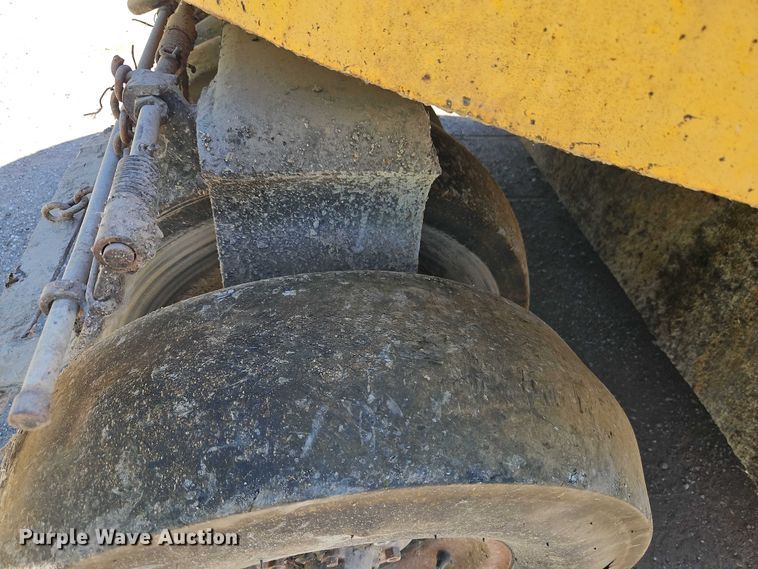 image for item EB8033 Ferguson 555-7109 pneumatic roller