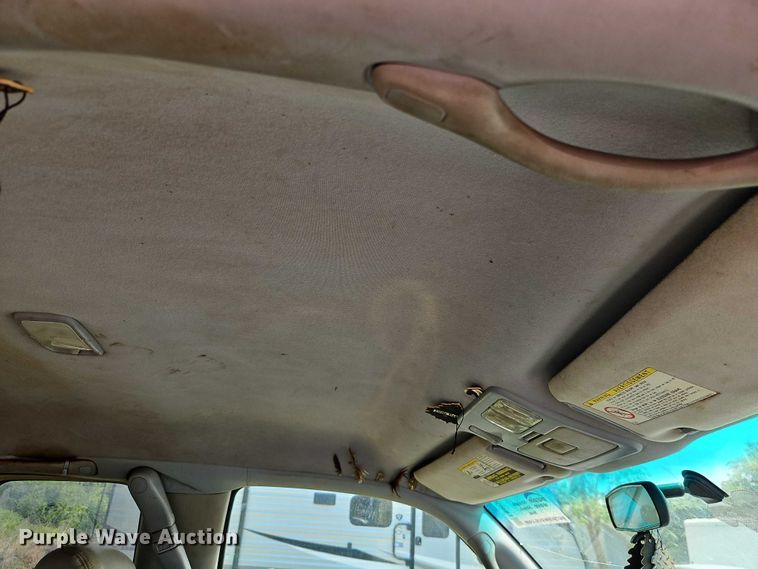 image for item EB8035 2002 Toyota Tundra Access Cab pickup truck