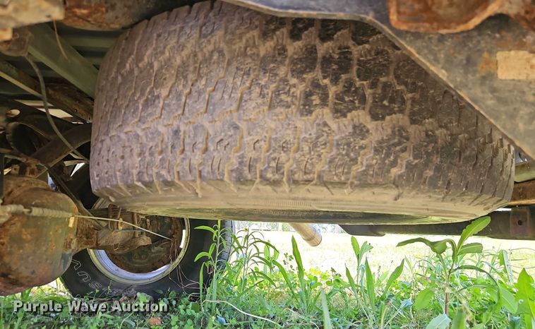 image for item EB8035 2002 Toyota Tundra Access Cab pickup truck