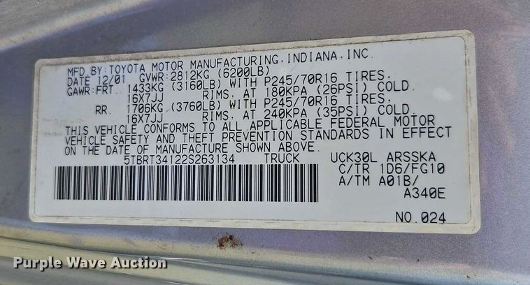 image for item EB8035 2002 Toyota Tundra Access Cab pickup truck