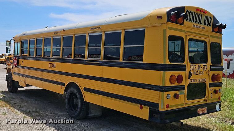 image for item EB8036 2003 Freightliner 65PA school bus