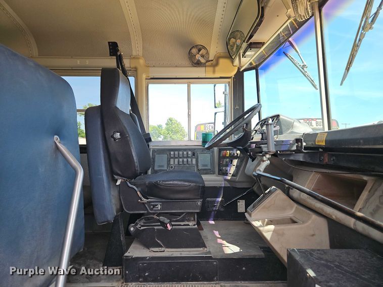 image for item EB8036 2003 Freightliner 65PA school bus