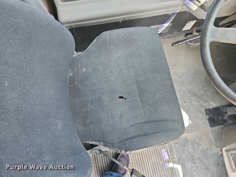 image for item EB8036 2003 Freightliner 65PA school bus