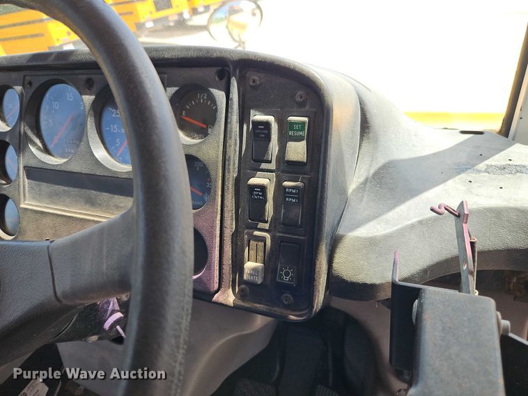 image for item EB8036 2003 Freightliner 65PA school bus