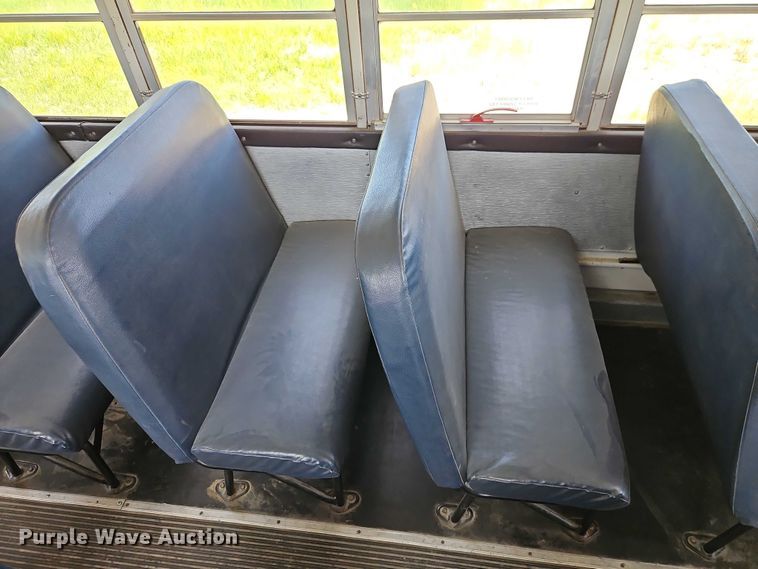 image for item EB8036 2003 Freightliner 65PA school bus