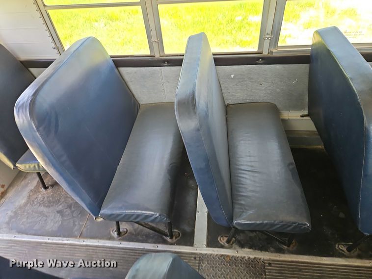 image for item EB8036 2003 Freightliner 65PA school bus