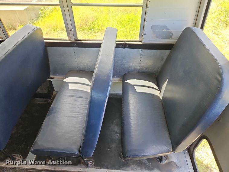 image for item EB8036 2003 Freightliner 65PA school bus