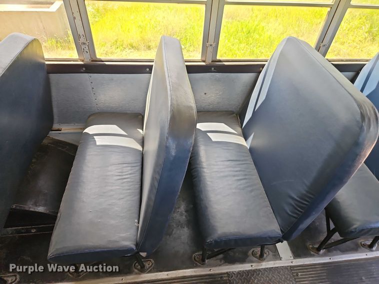 image for item EB8036 2003 Freightliner 65PA school bus