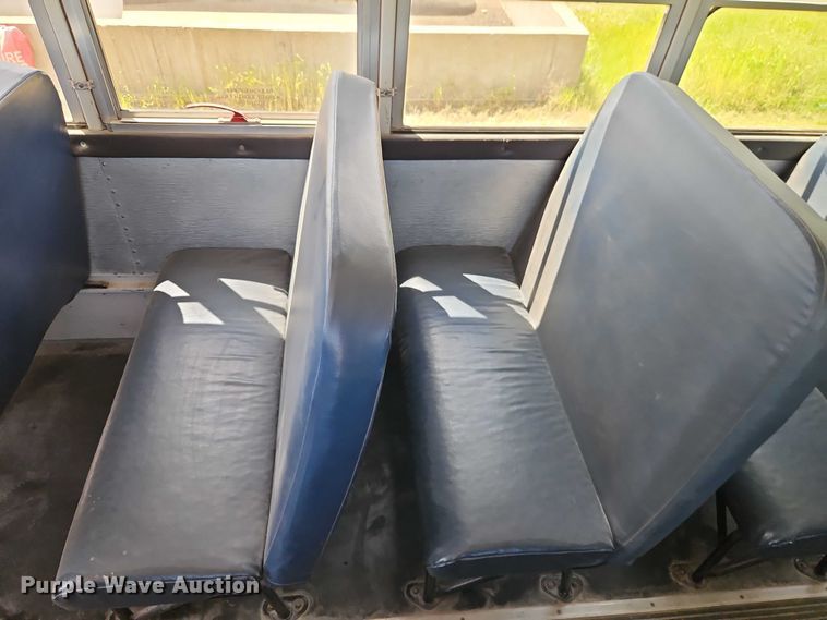 image for item EB8036 2003 Freightliner 65PA school bus