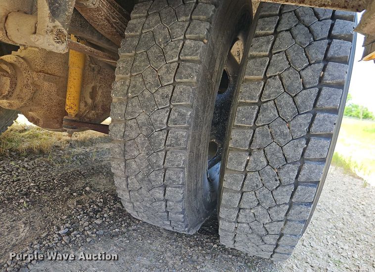 image for item EB8036 2003 Freightliner 65PA school bus