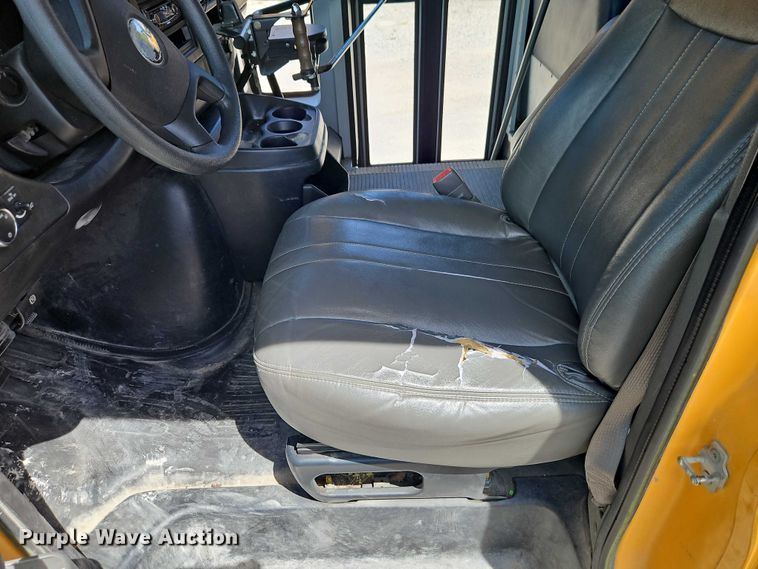 image for item EB8037 2011 Chevrolet Express school bus