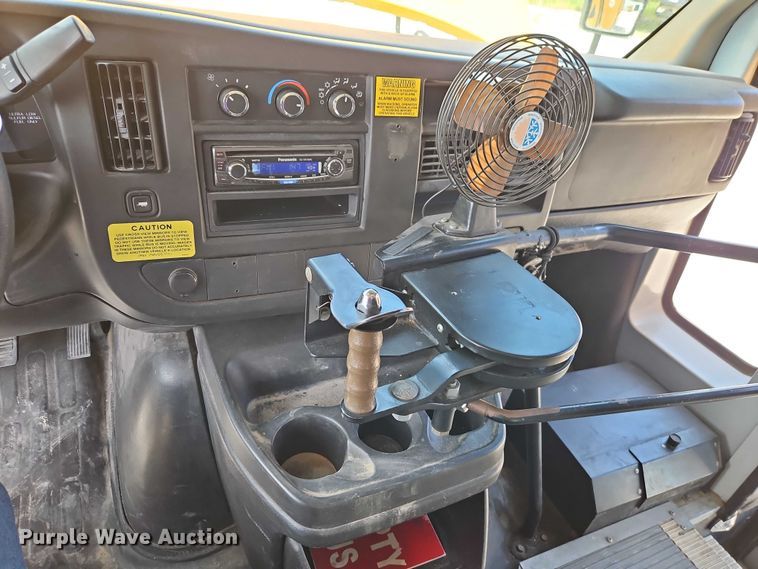 image for item EB8037 2011 Chevrolet Express school bus