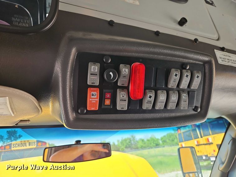 image for item EB8037 2011 Chevrolet Express school bus