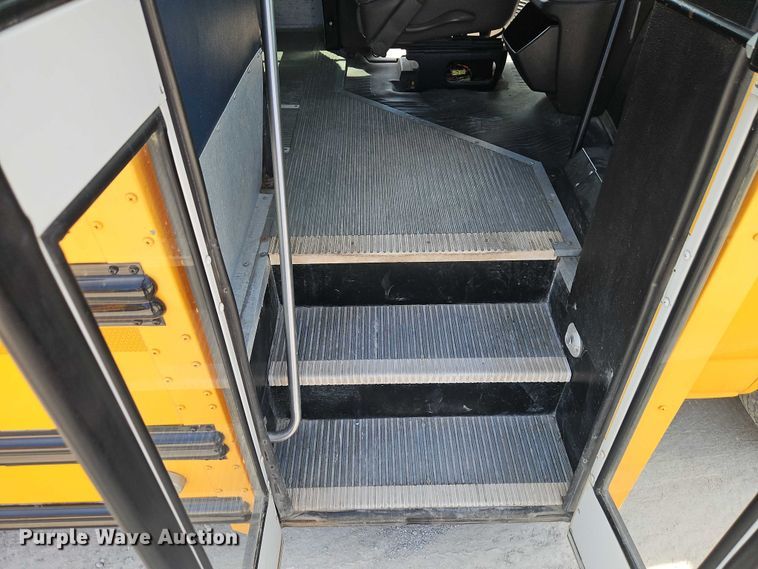 image for item EB8037 2011 Chevrolet Express school bus