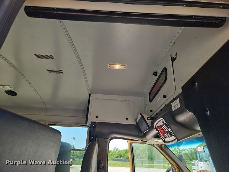 image for item EB8037 2011 Chevrolet Express school bus