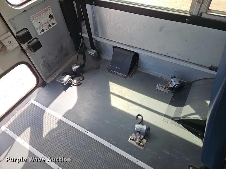 image for item EB8037 2011 Chevrolet Express school bus