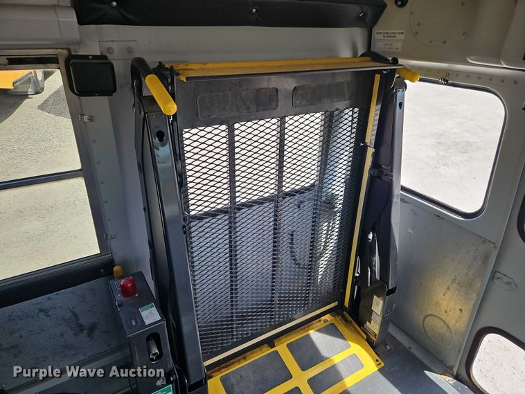 image for item EB8037 2011 Chevrolet Express school bus