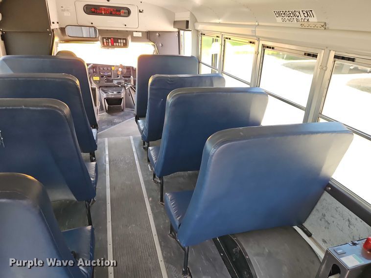 image for item EB8037 2011 Chevrolet Express school bus