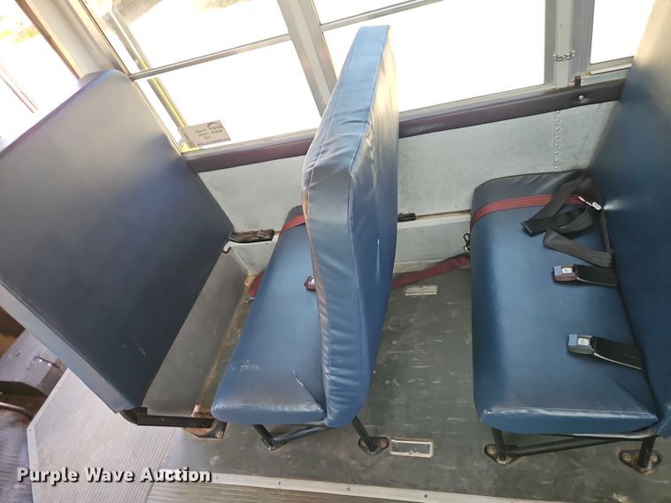 image for item EB8037 2011 Chevrolet Express school bus