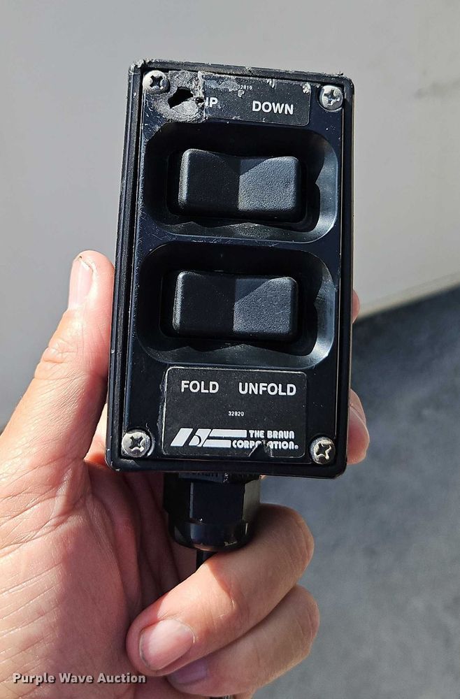 image for item EB8037 2011 Chevrolet Express school bus