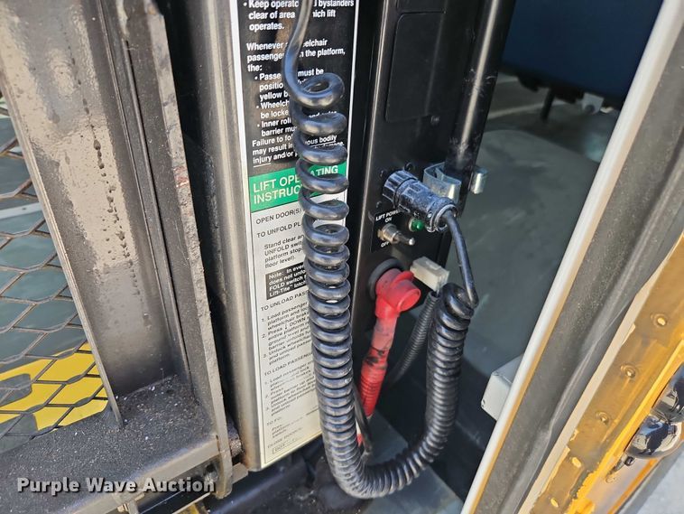 image for item EB8037 2011 Chevrolet Express school bus