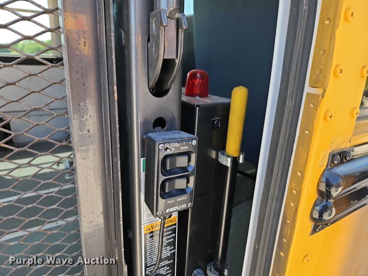 image for item EB8037 2011 Chevrolet Express school bus