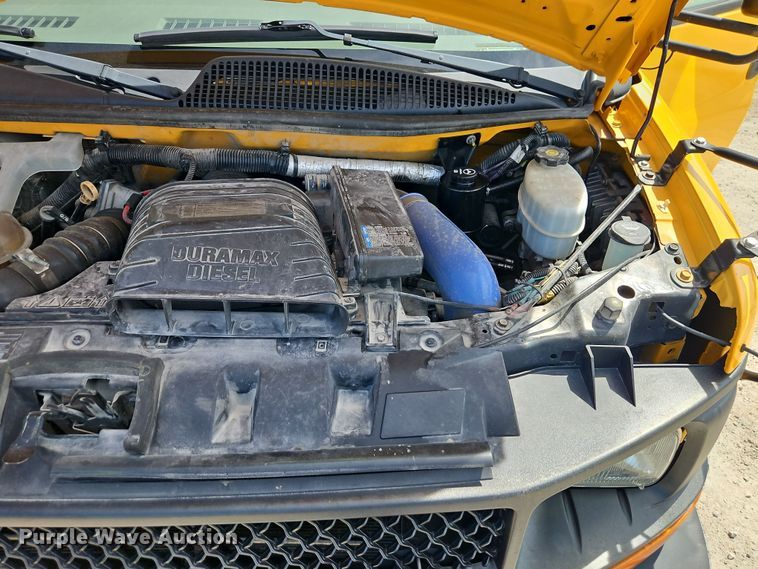 image for item EB8037 2011 Chevrolet Express school bus