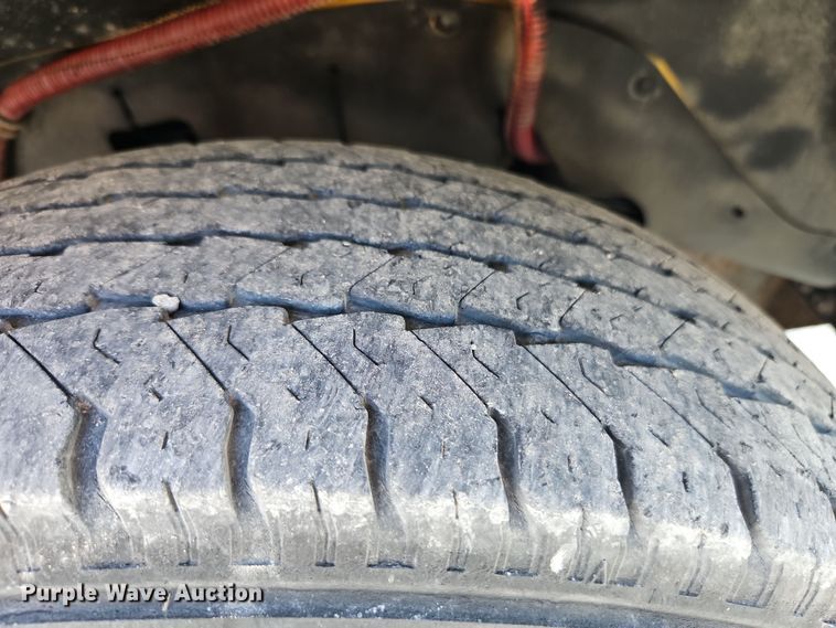 image for item EB8037 2011 Chevrolet Express school bus