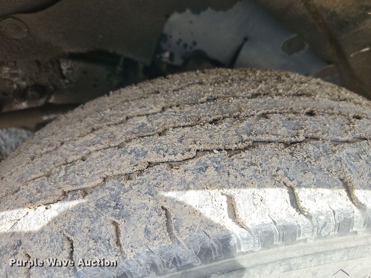 image for item EB8037 2011 Chevrolet Express school bus