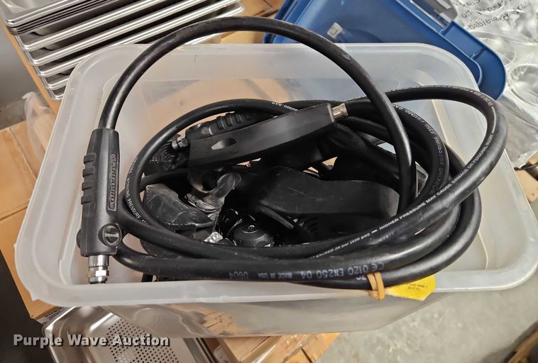 image for item EB8058 Scuba diving equipment