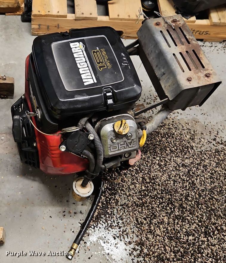 image for item EB8058 Scuba diving equipment