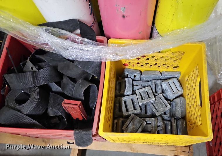 image for item EB8058 Scuba diving equipment