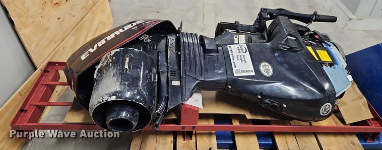 image for item EB8059 Evinrude E40DRLSCB engine