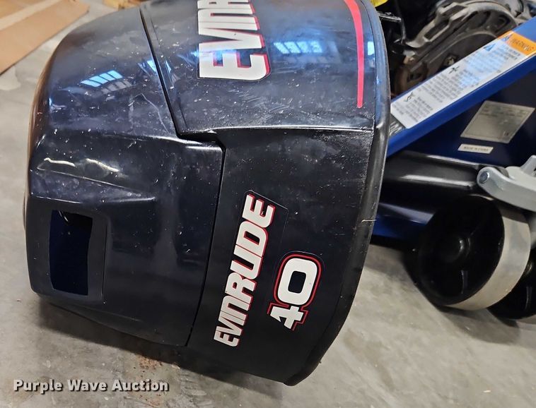 image for item EB8059 Evinrude E40DRLSCB engine