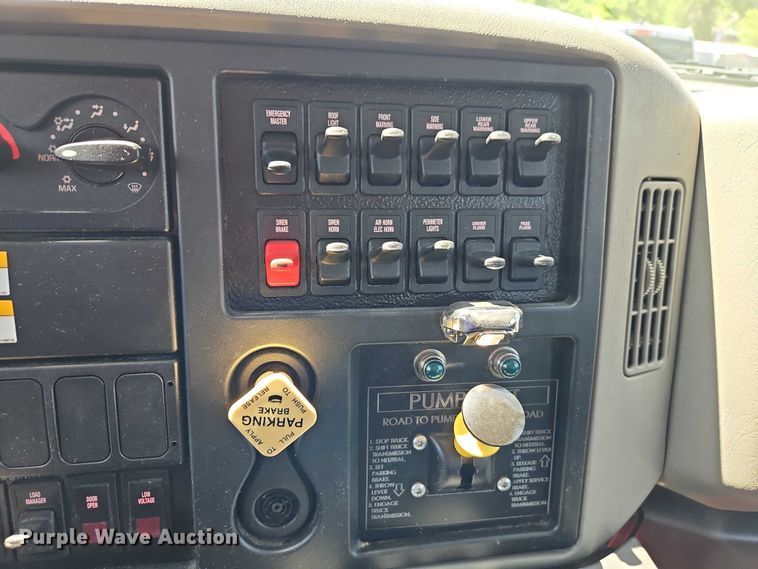 image for item EB8061 2010 International MA035 pumper fire truck