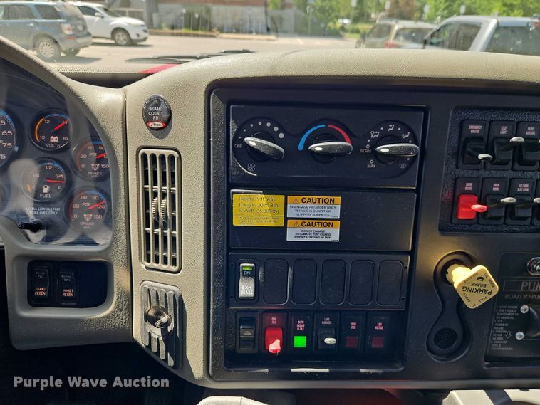 image for item EB8061 2010 International MA035 pumper fire truck