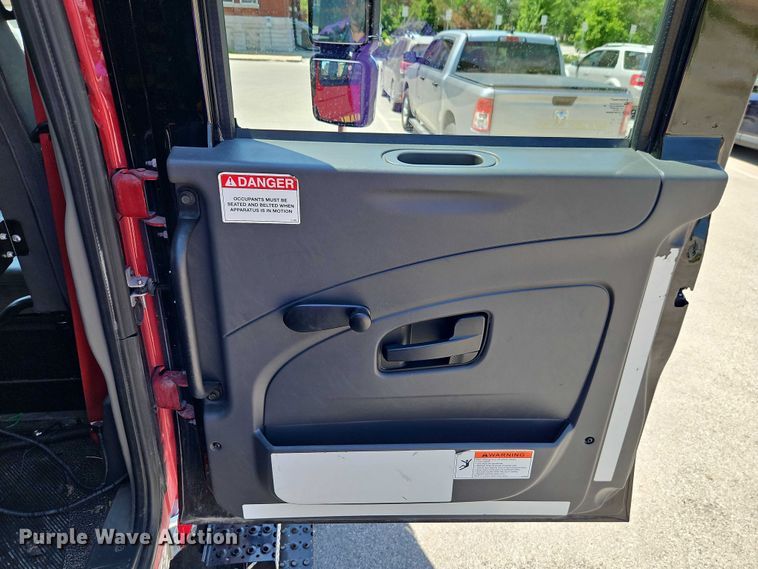 image for item EB8061 2010 International MA035 pumper fire truck