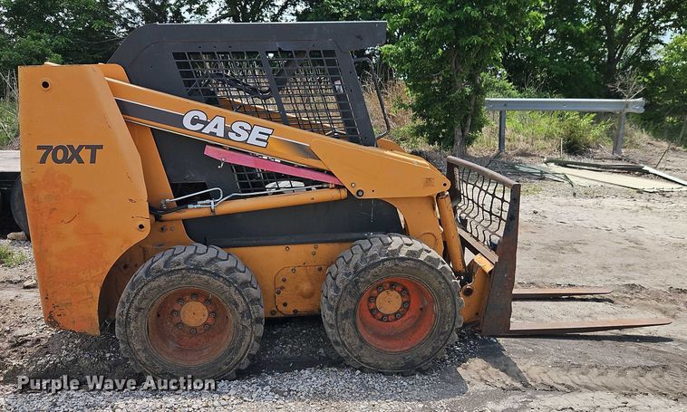 image for item EB8063 2004 Case 70XT skid steer loader