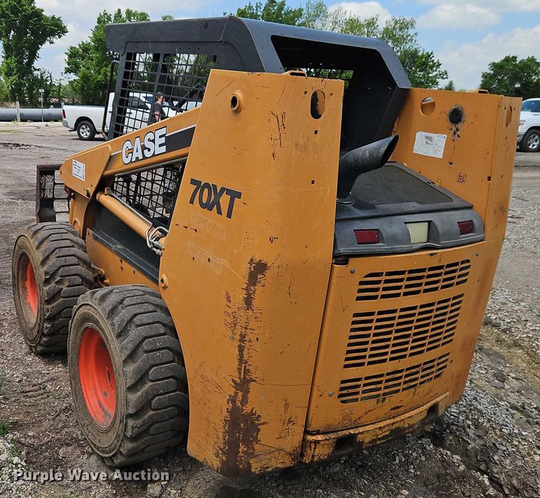image for item EB8063 2004 Case 70XT skid steer loader