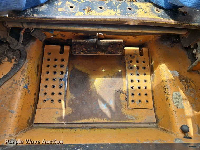 image for item EB8063 2004 Case 70XT skid steer loader