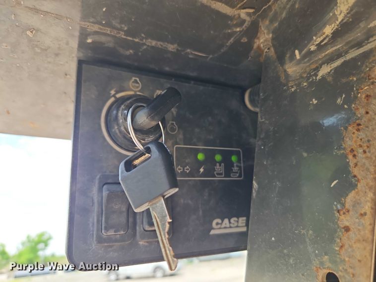 image for item EB8063 2004 Case 70XT skid steer loader