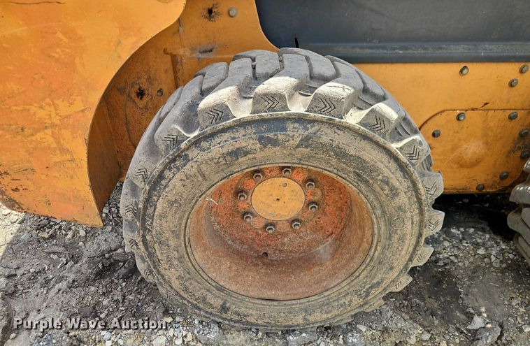 image for item EB8063 2004 Case 70XT skid steer loader