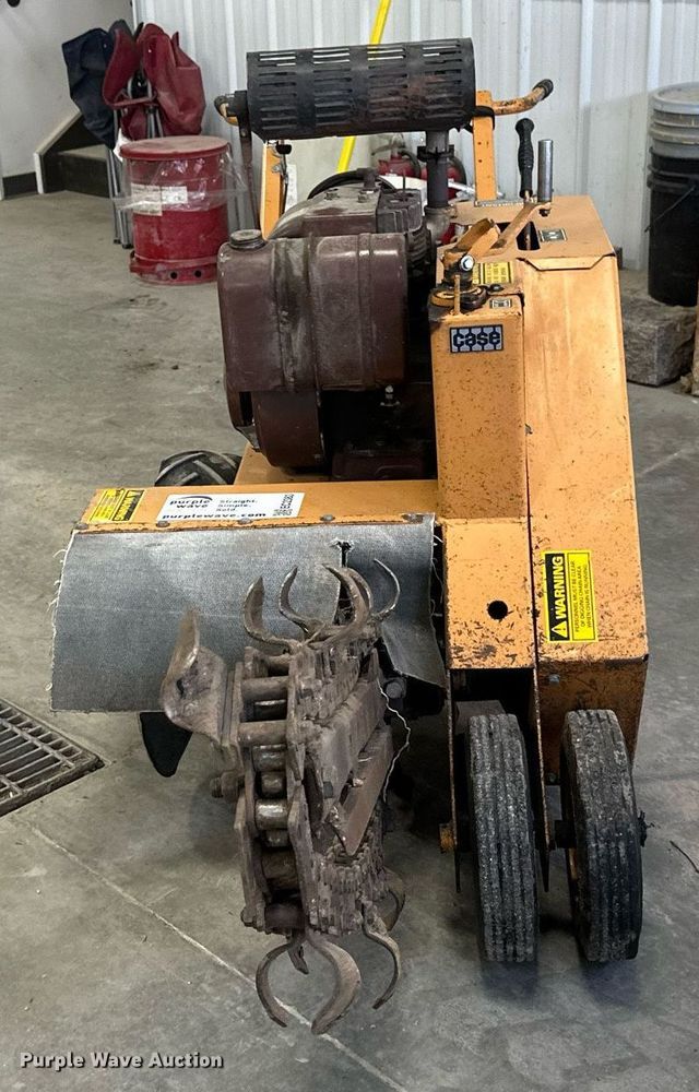 image for item EC2383 1987 Case TL100 trencher